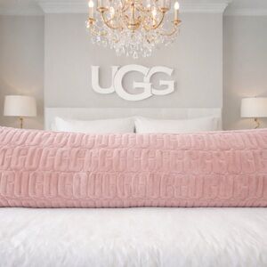 UGG Blush Textured Pillow Cover